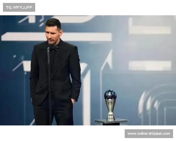 梅西本泽马等14人争夺FIFA年度最佳球员荣耀之战 梅西本泽马等14人争夺FIFA年度最佳球员荣耀之战